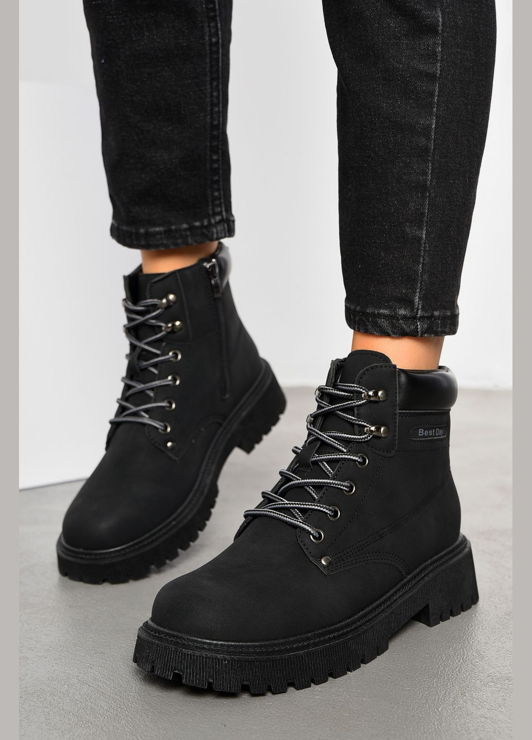 Черевики жіночі демісезонні чорного кольору Let's Shop (307355652)