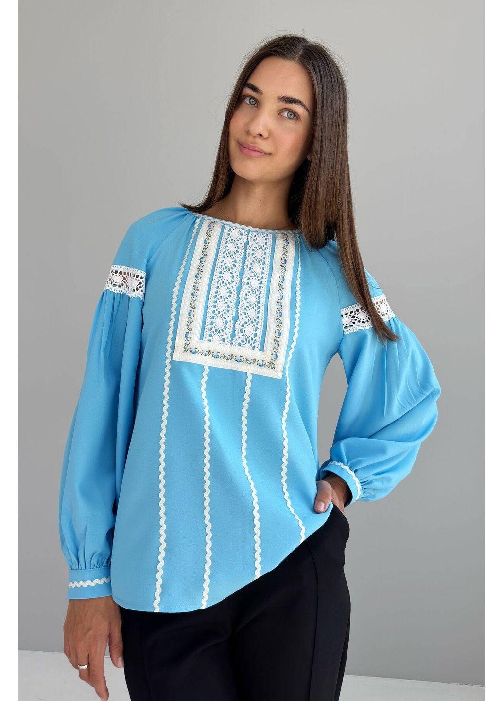 Блакитна блуза Nenka