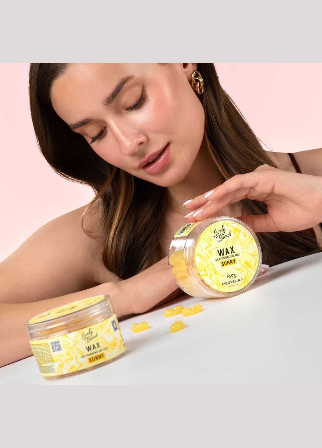 Воск в гранулах для депиляции бровей и лица Sunny 100 г Lovely Brows (322930359)
