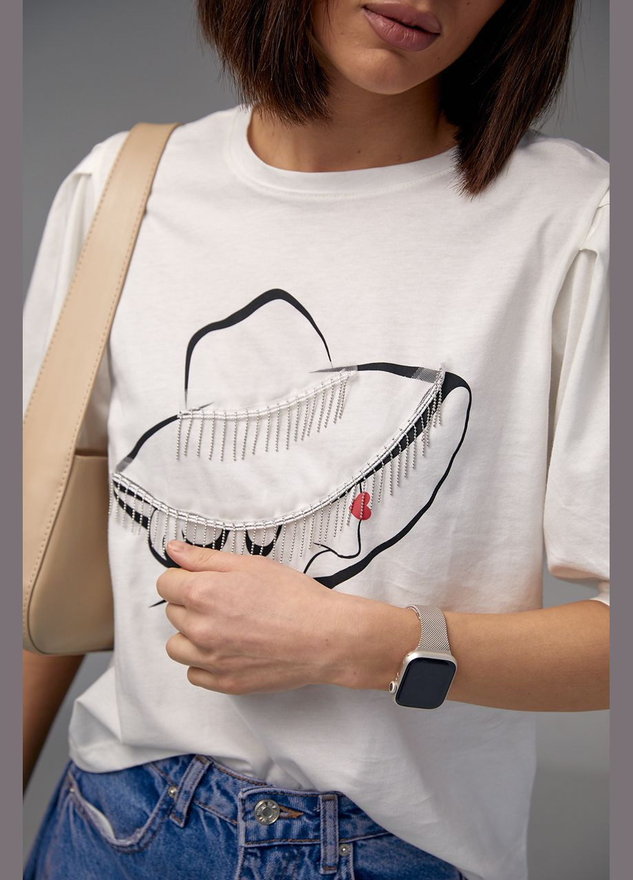 Молочна літня жіноча футболка з рукавами-ліхтариками та принтом капелюшки Lurex