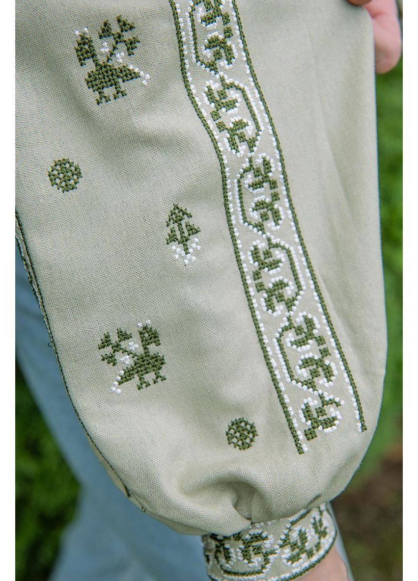 Оливковая рубашка V&V