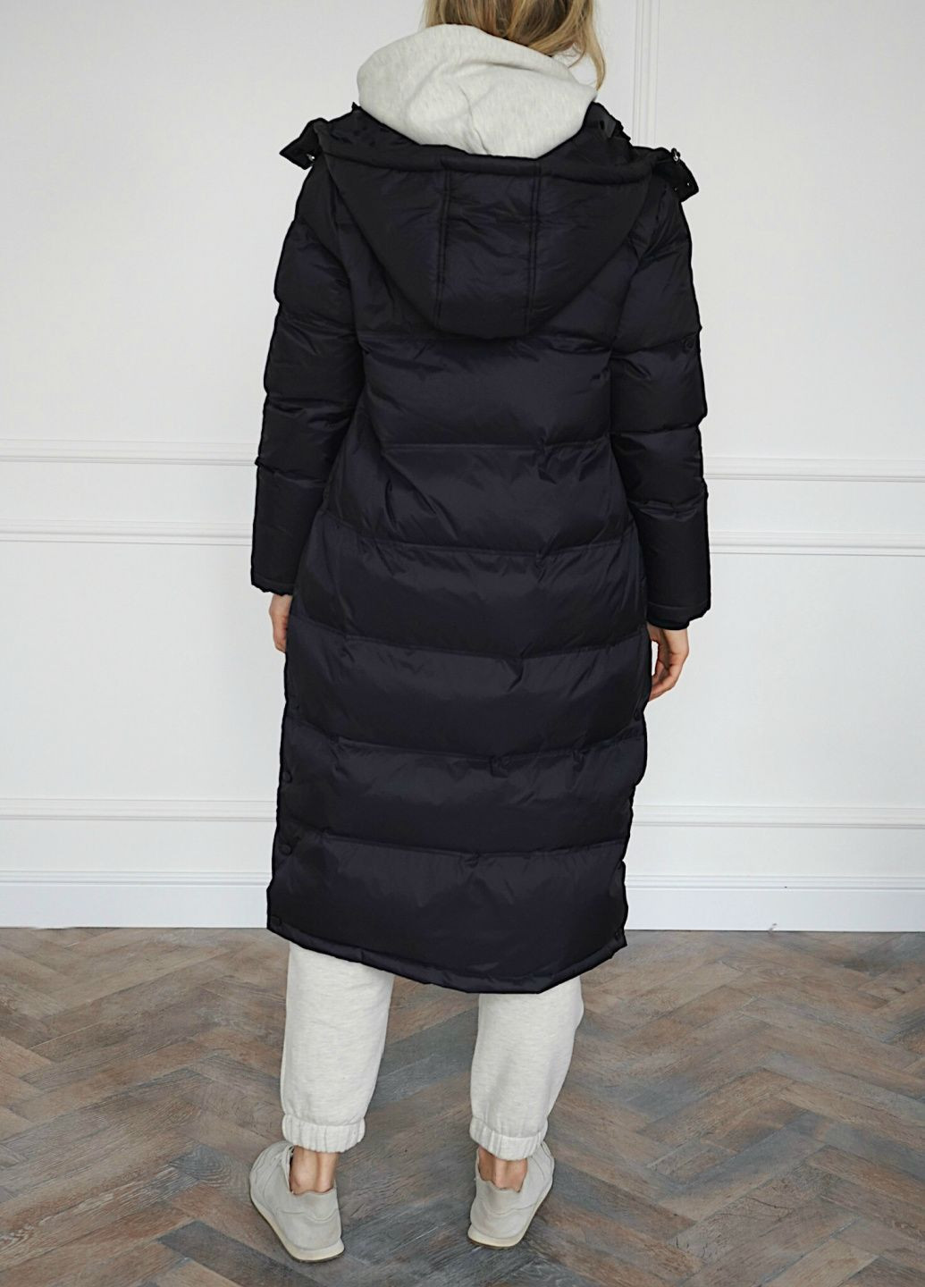 Черный зимний Пуховик One More