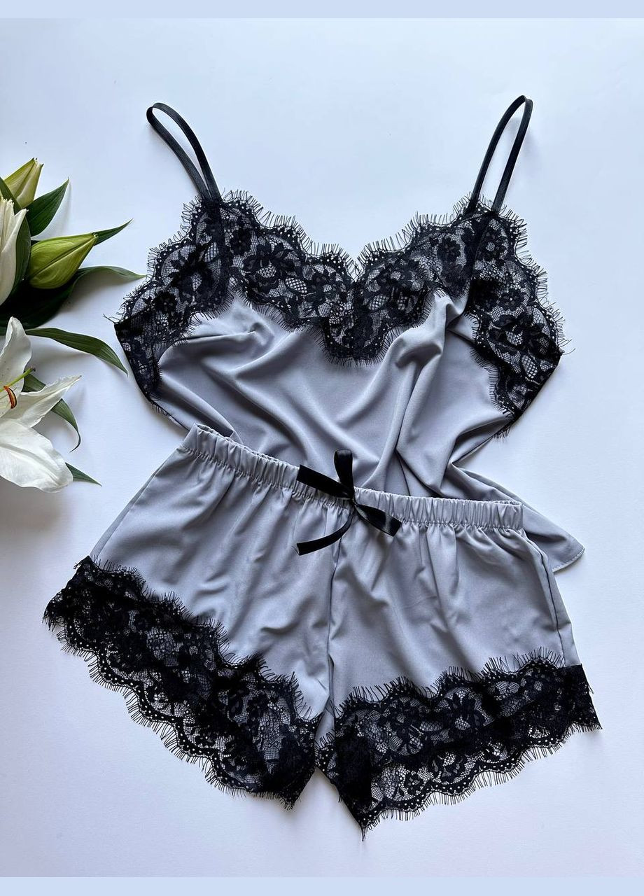 Серая всесезон комплект на подарок,пижама женская с кружевом. майка + шорты Exclusive