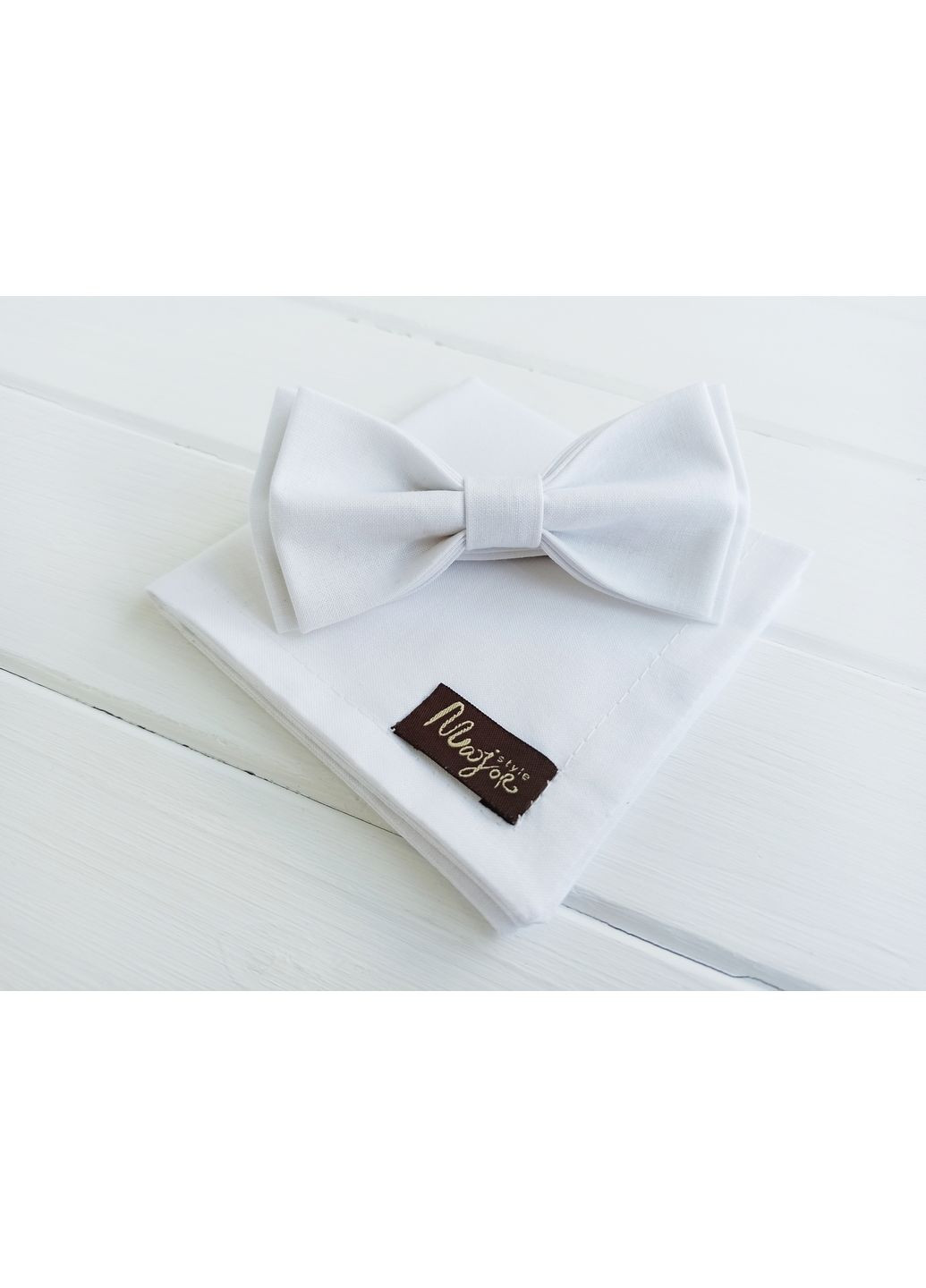 Біла краватка метелик однотонна з нагрудною хустинкою Major Style (367982930)