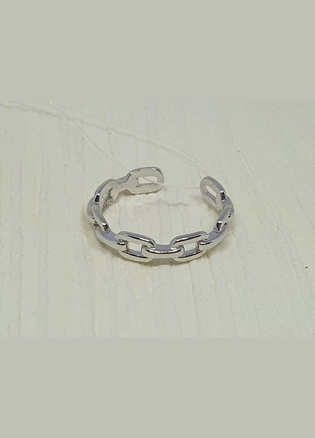 Серебряное незапертое кольцо. 2814С 14 Dear (300078259)