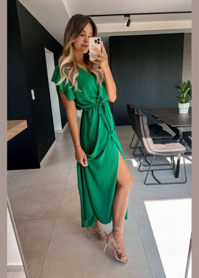 Зеленое женское платье креп-жатка No Brand