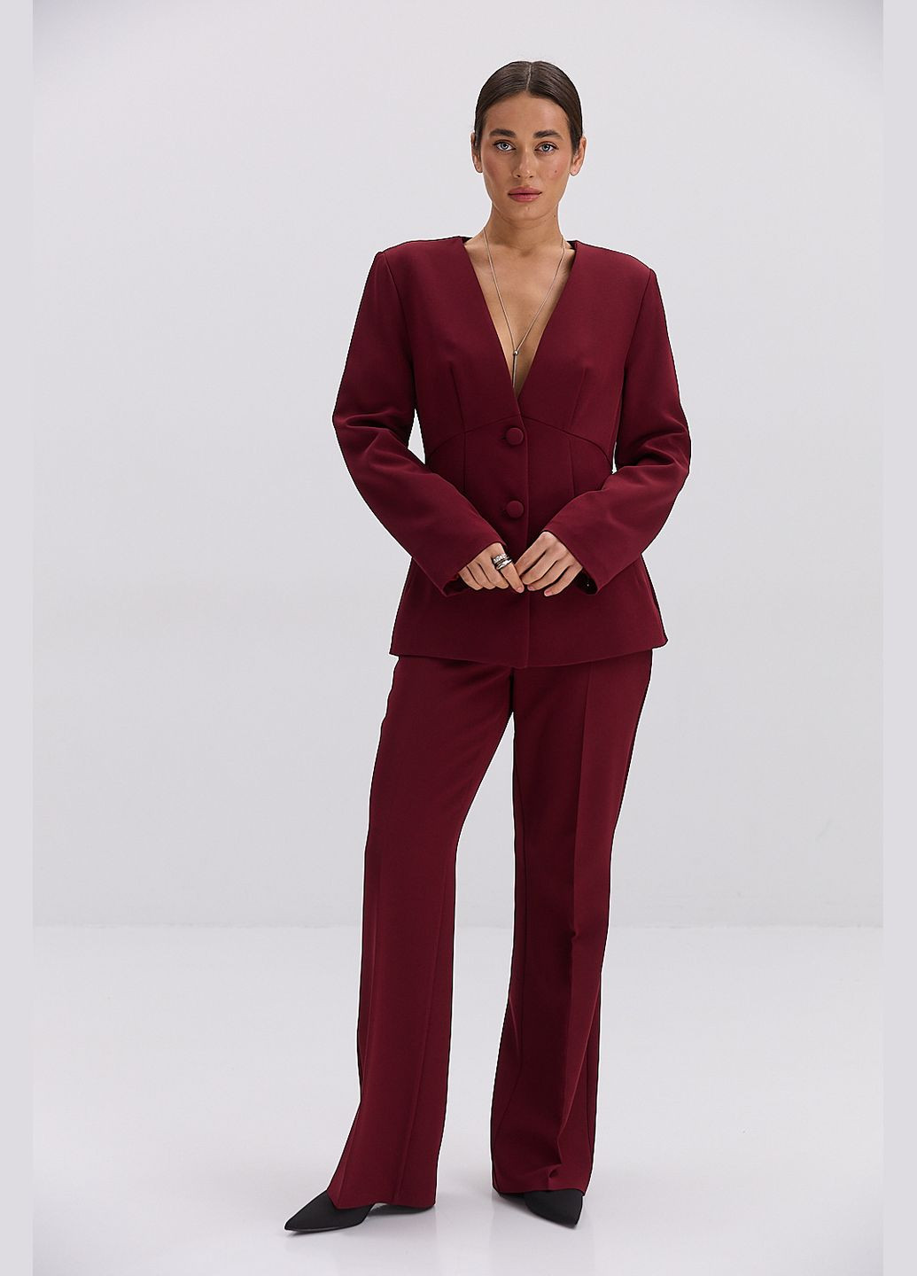 Женские классические брюки молочные со стрелками Arjen (317233869)