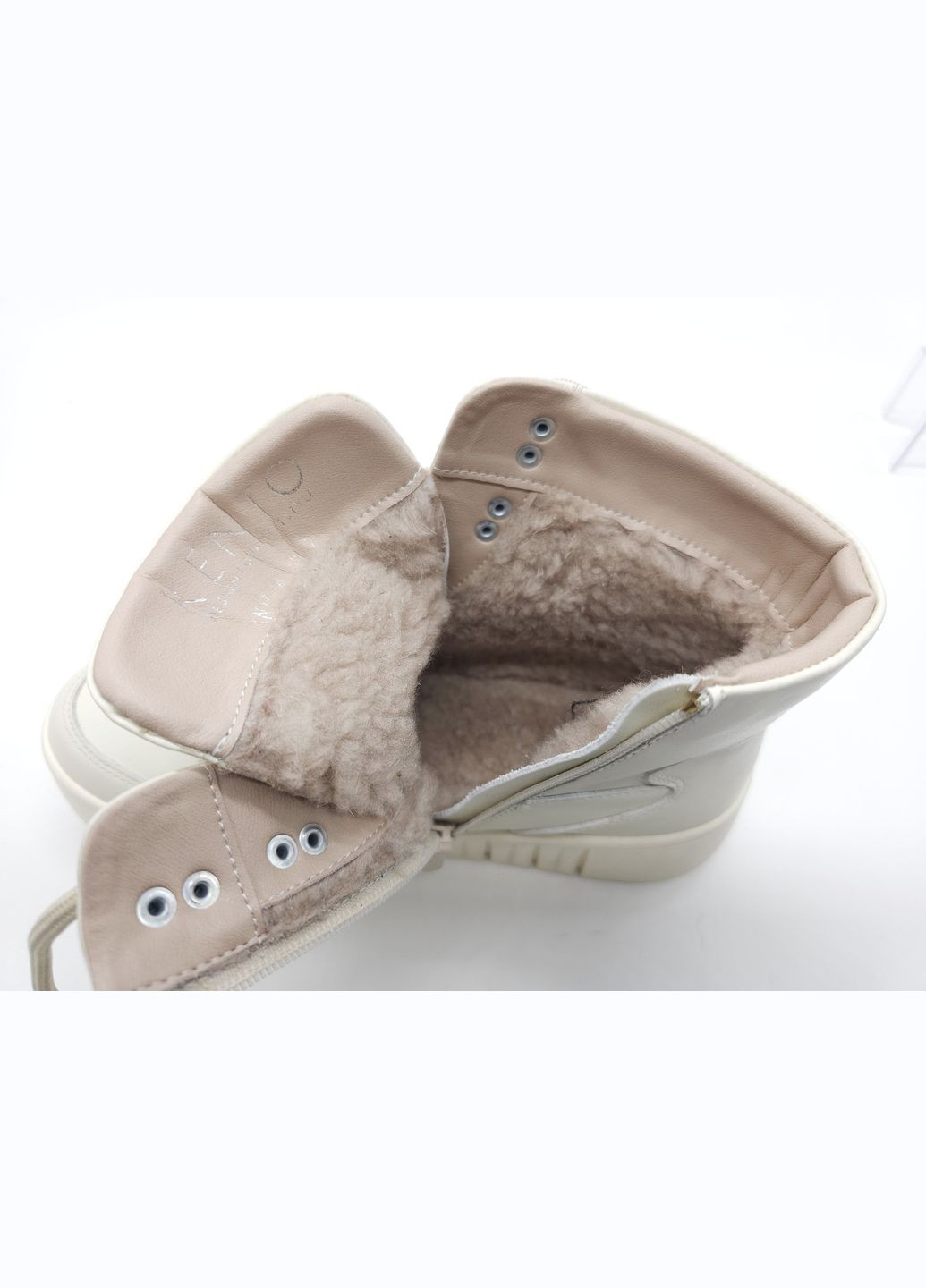 Осенние женские ботинки зимние молочные кожаные k-16-2 23 см (р) Kento