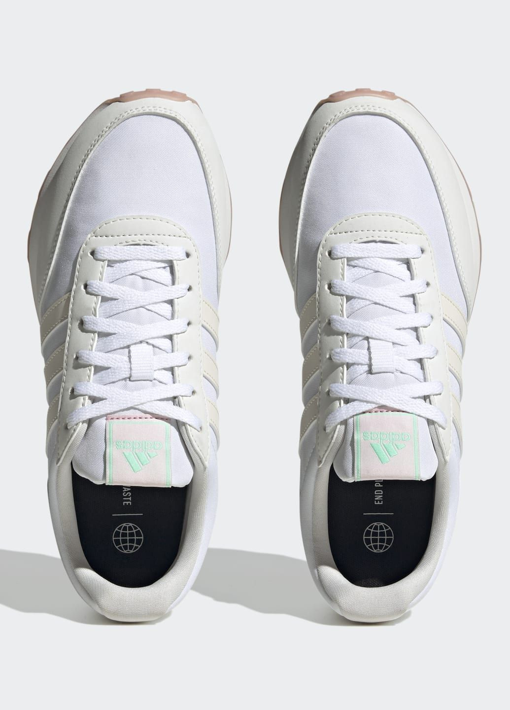 Белые всесезонные кроссовки run 60s 3.0 lifestyle running adidas