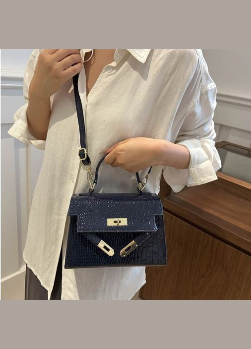 Жіноча сумка 8117 крос-боді на ремінці рептилія синя No Brand (306709431)