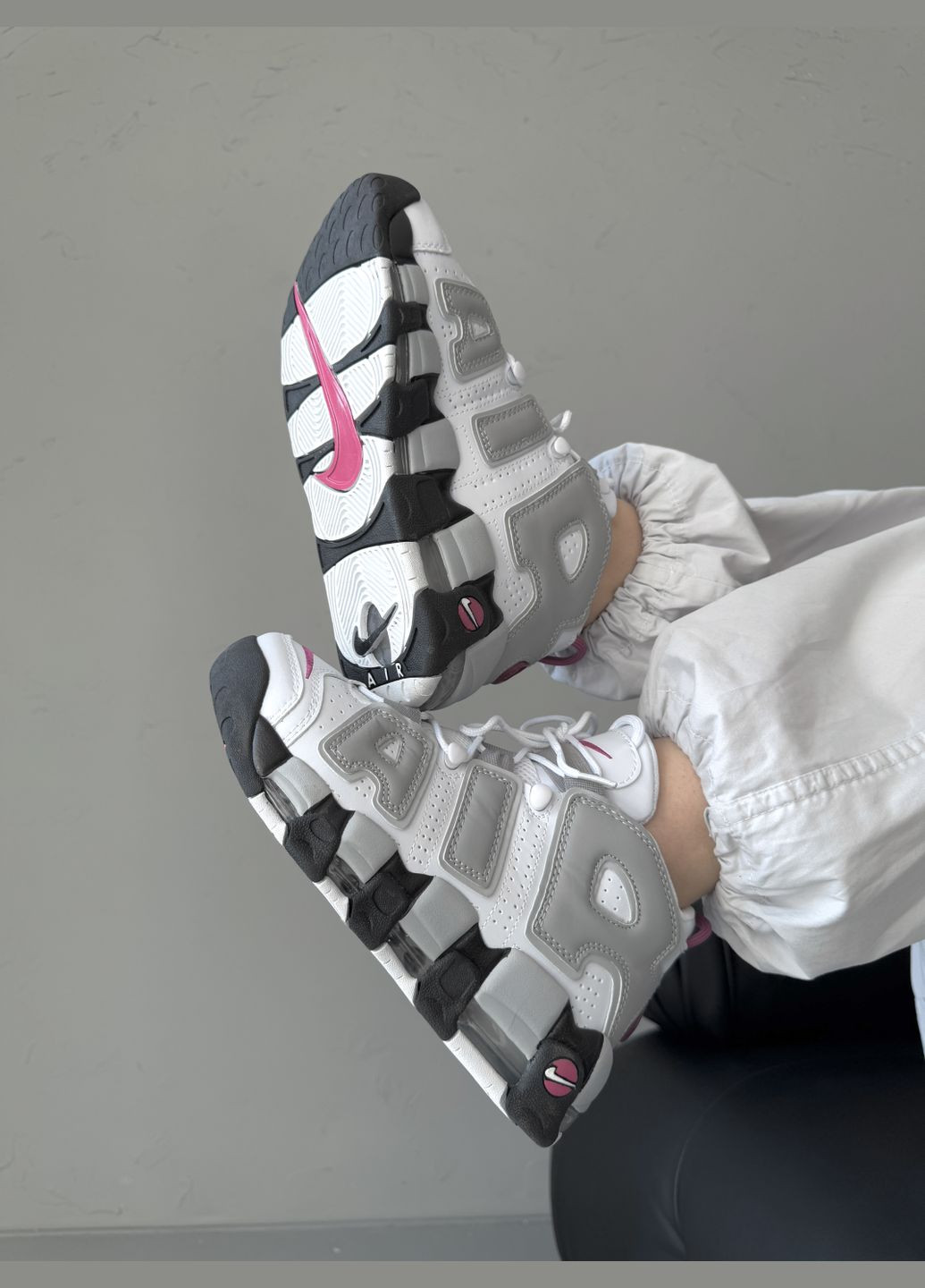 Кроссовки женские и мужские Nike Air More Uptempo 96 White Grey Black | Найк Аир Море Аптемпо 96 белые No Brand белые демисезоны (339604433)