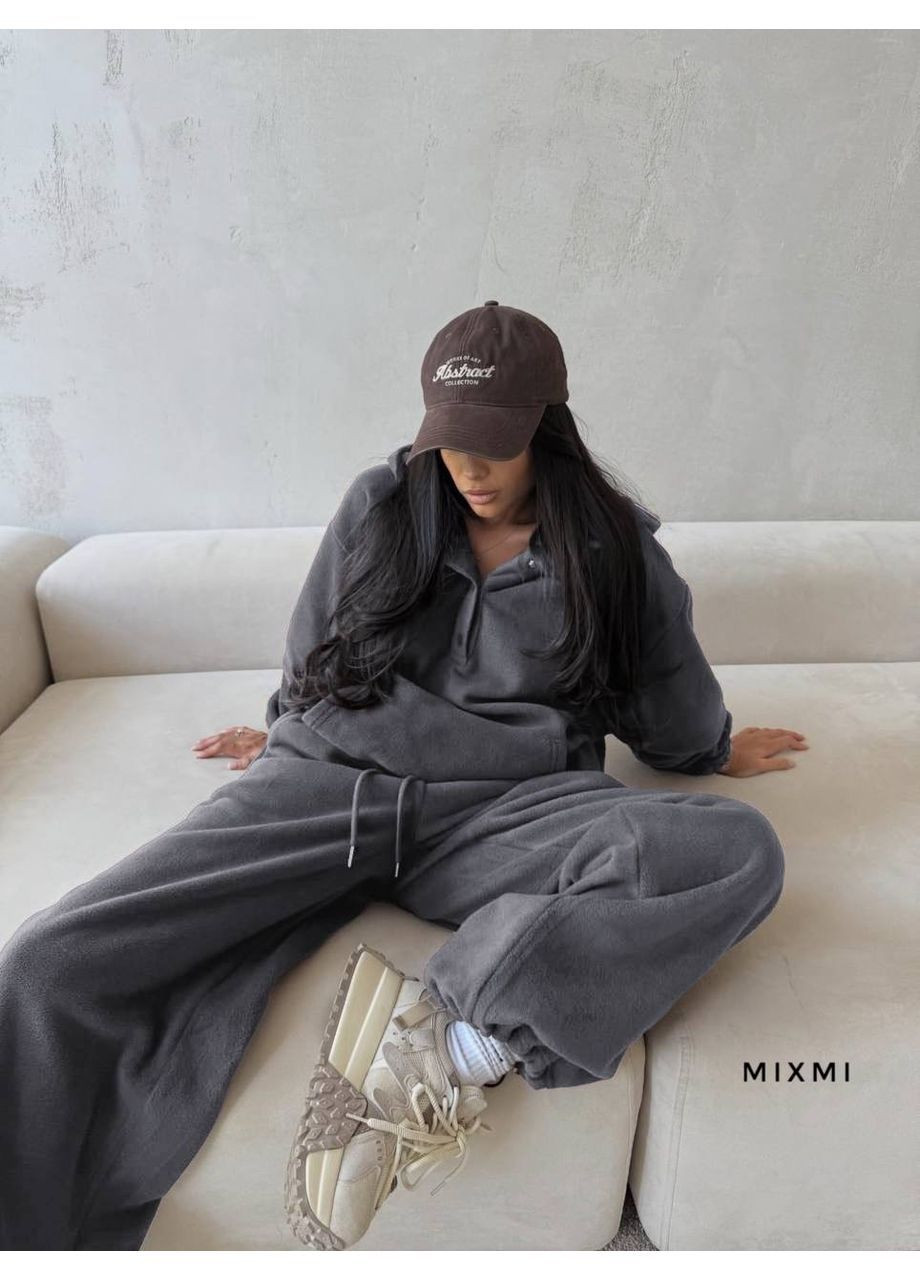 Стильний жіночий спортивний костюм No Brand (369135629)