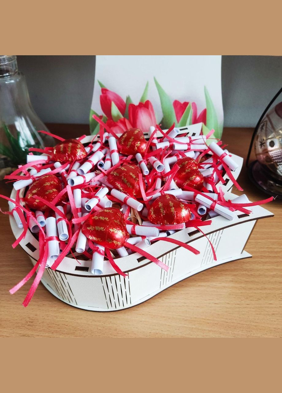 Подарунковий бокс з цукерками та 101 причиною «Чому я тебе кохаю» для дівчини на день закоханих 8 березня (ar148) No Brand (316680151)