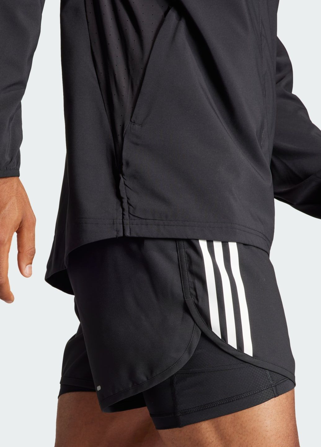Черная демисезонная куртка для бега adizero essentials adidas