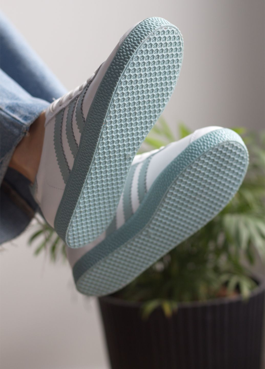 Кроссовки женские из натуральной кожи Газель Zlett 1212 белые демисезоны (317234925)