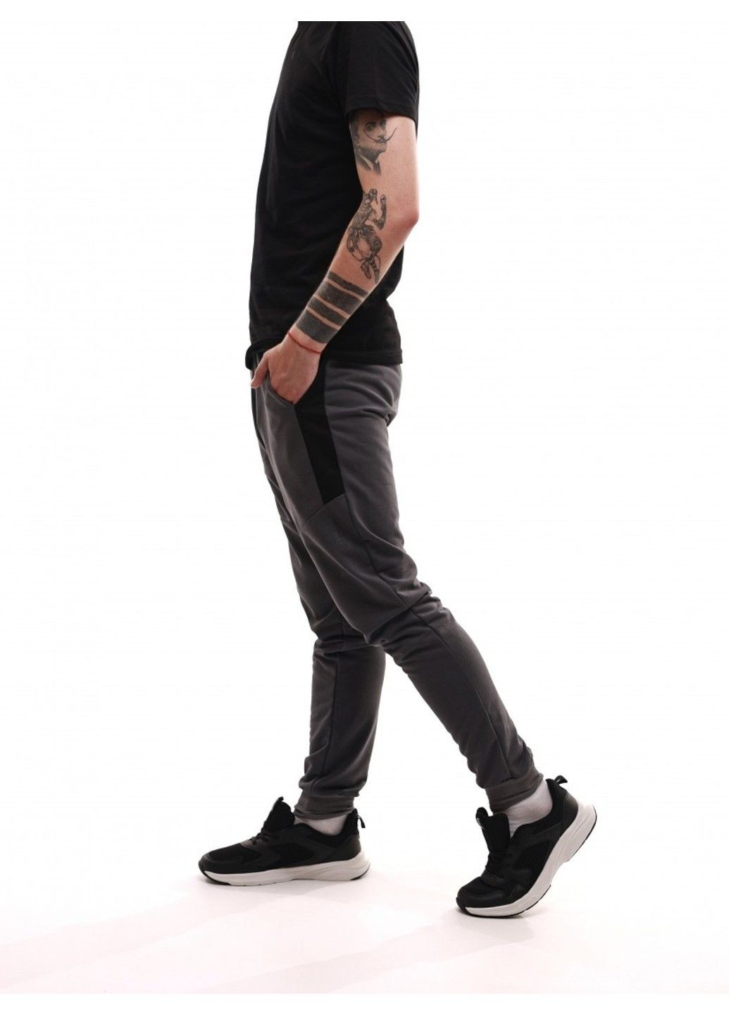 Серые брюки POLAD