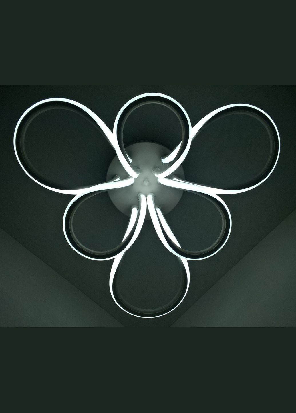 Люстра светодиодная потолочная LED светильник для квартиры на потолок лэд с пультом 25582 Белый 20х60х60 см. Sunnysky (364762178)