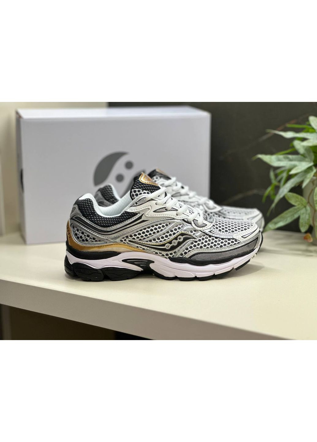 КРОССОВКИ ЖЕНСКИЕ SAUCONY PROGRID OMNI 9 САУКОНИ No Brand комбинированные демисезоны (367171727)