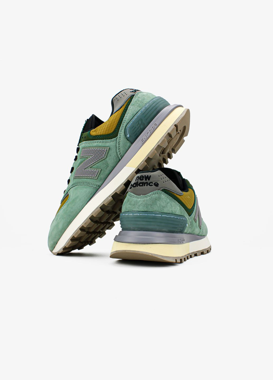 Зеленые демисезонные кроссовки мужские и женские stone island x new balance 574 legacy green | No Brand