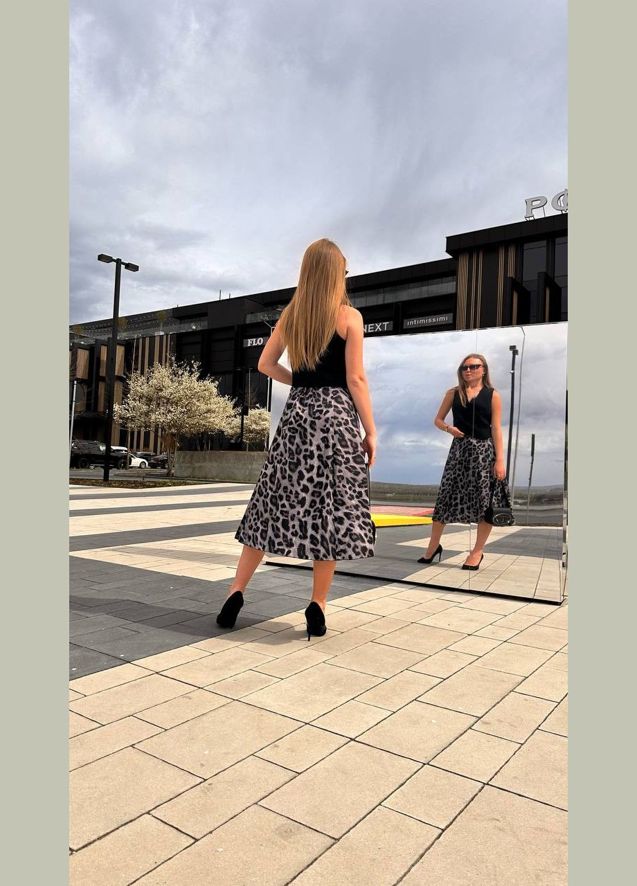 Серая кэжуал леопардовая женская юбка макси на запах Adelante на запах