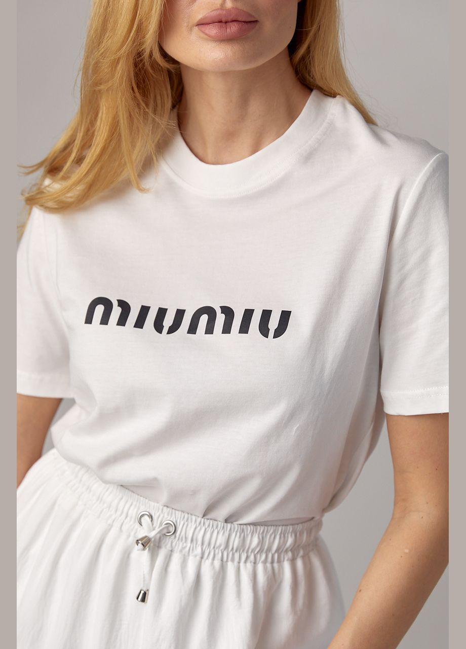 Молочная летняя женская футболка с надписью miu miu Lurex
