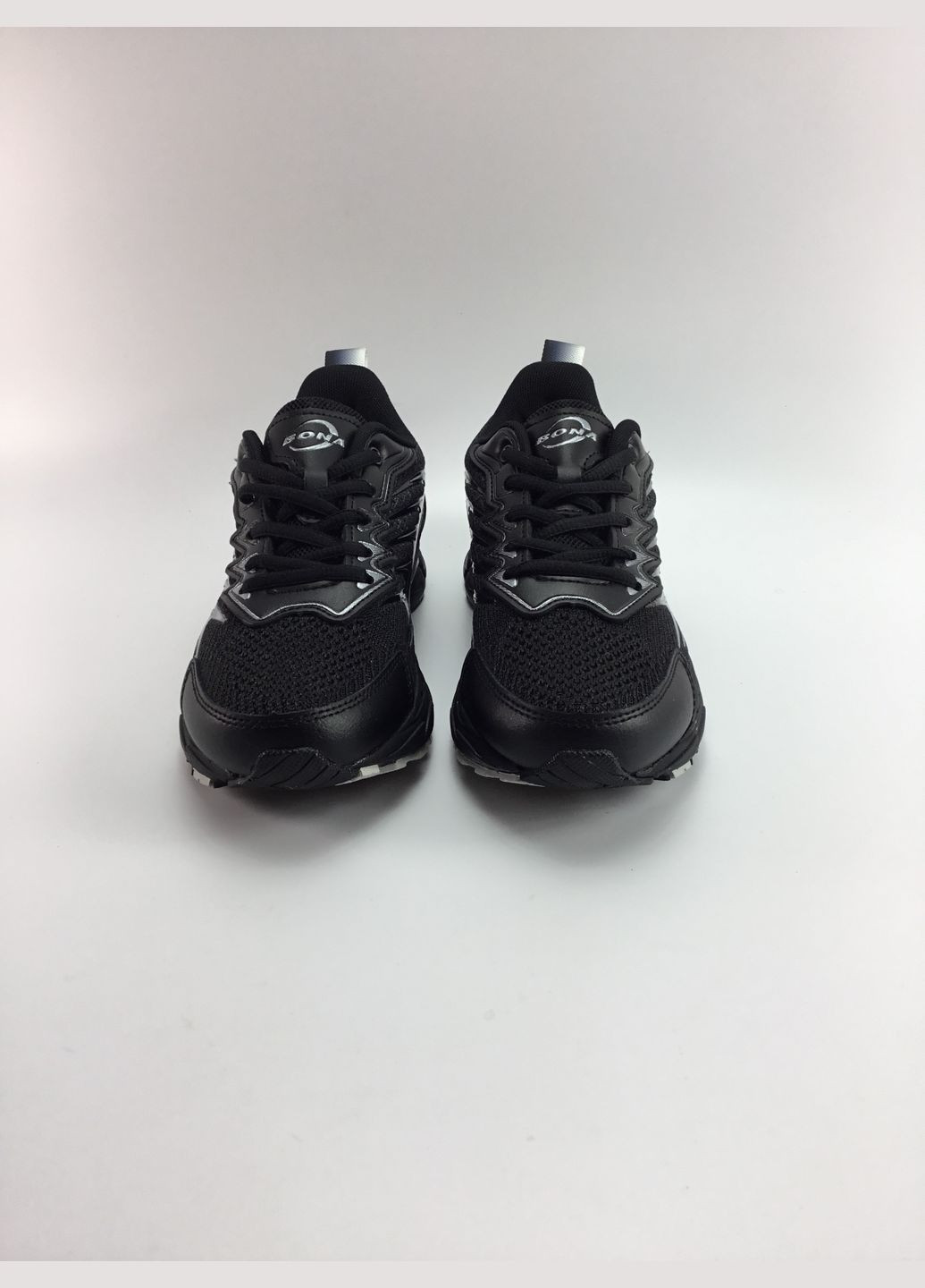 Чорні літні жіночі кросівки Bona