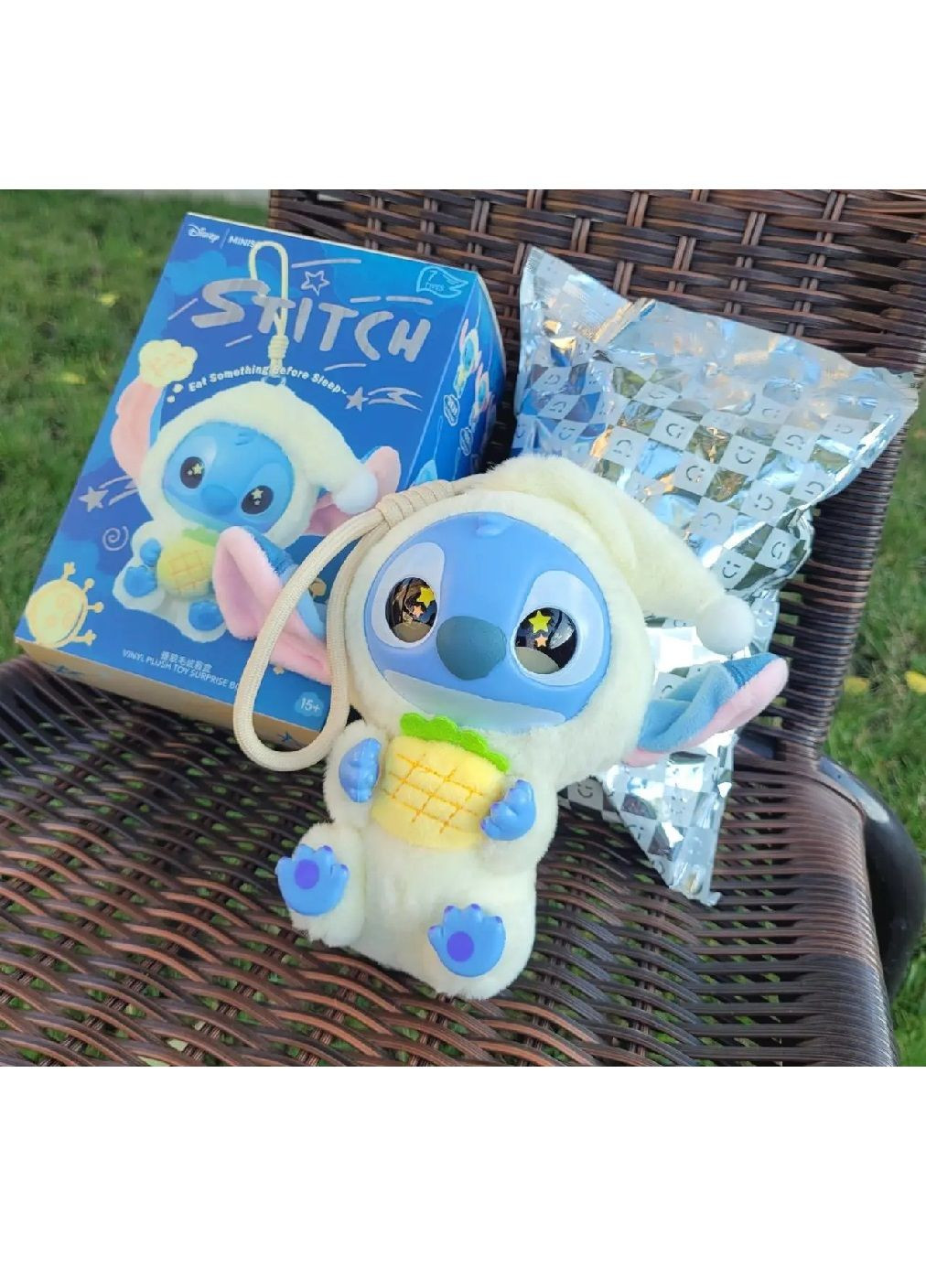 Мягкая плюшевая игрушка фигурка персонаж брелок Стич в костюме Лабубу с петлей для подвешивания 15 см (480991-Prob) С ананасом Unbranded (350633534)