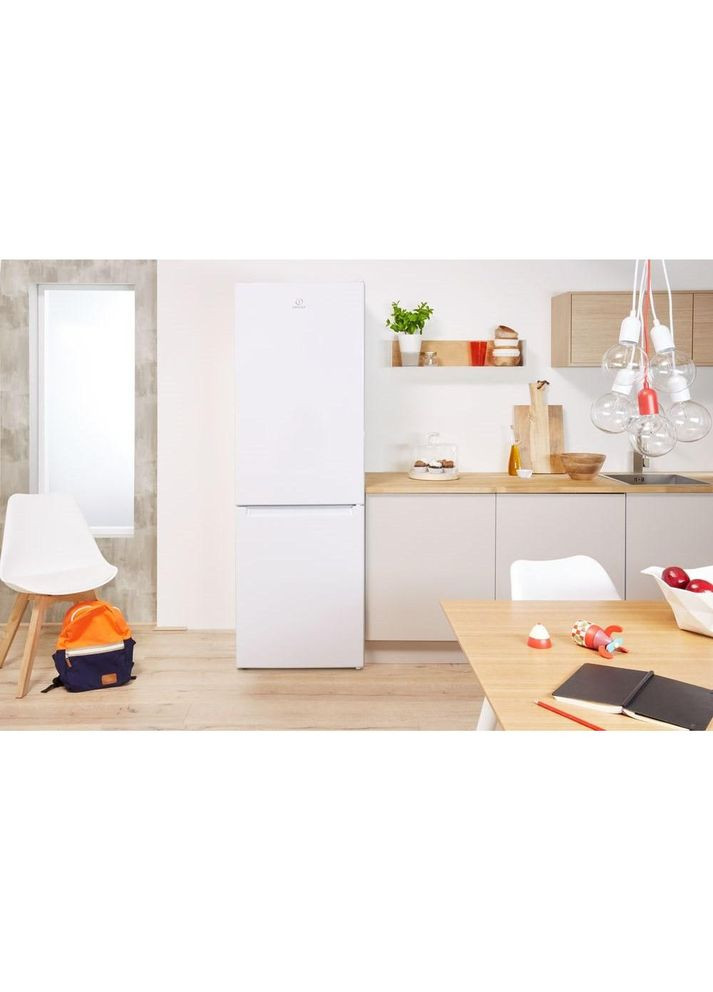 Холодильник с морозильной камерой LI8S1EW Indesit