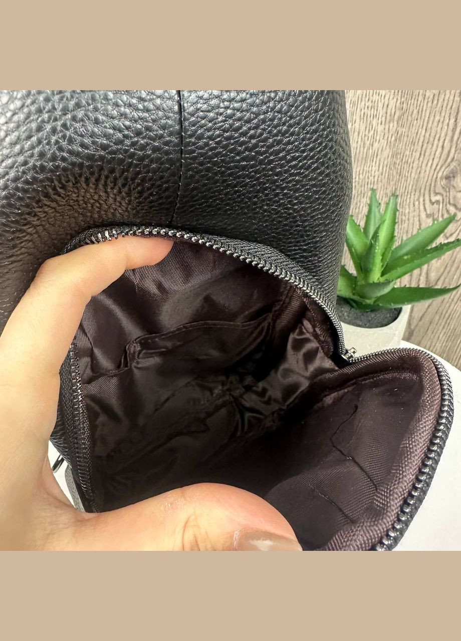 Чоловіча шкіряна сумка бананка на груди нагрудна барсетка слінг чорна Eton (325882740)