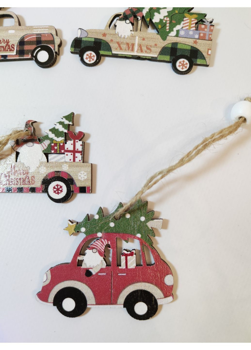 Набор елочных игрушек деревянные машинки 4шт. No Brand (364196187)