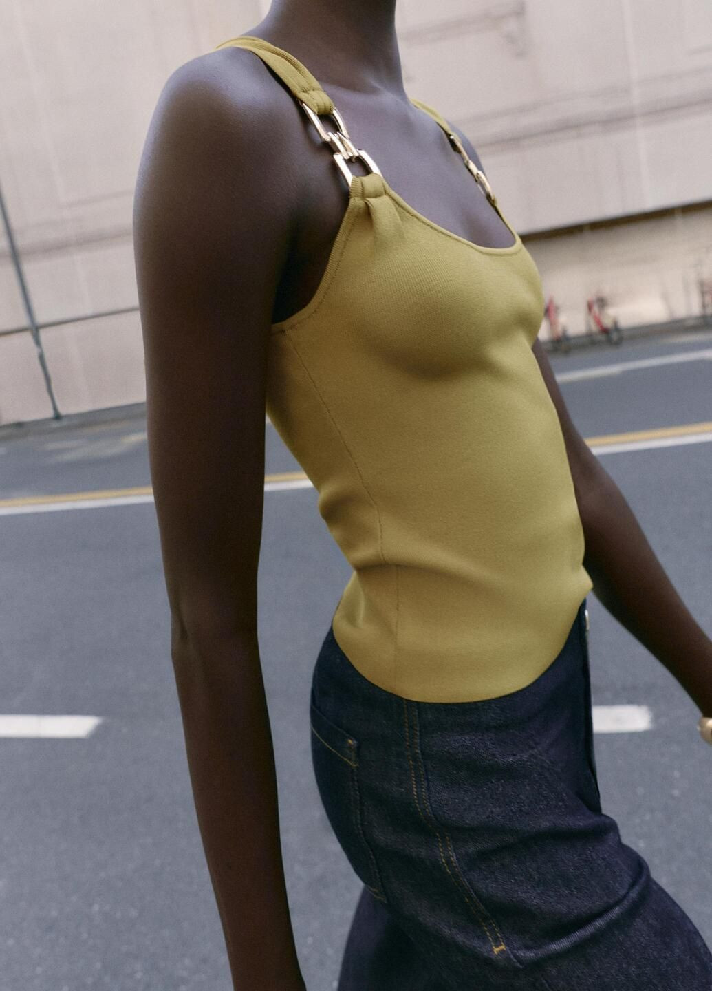 Топ Zara (365444136)