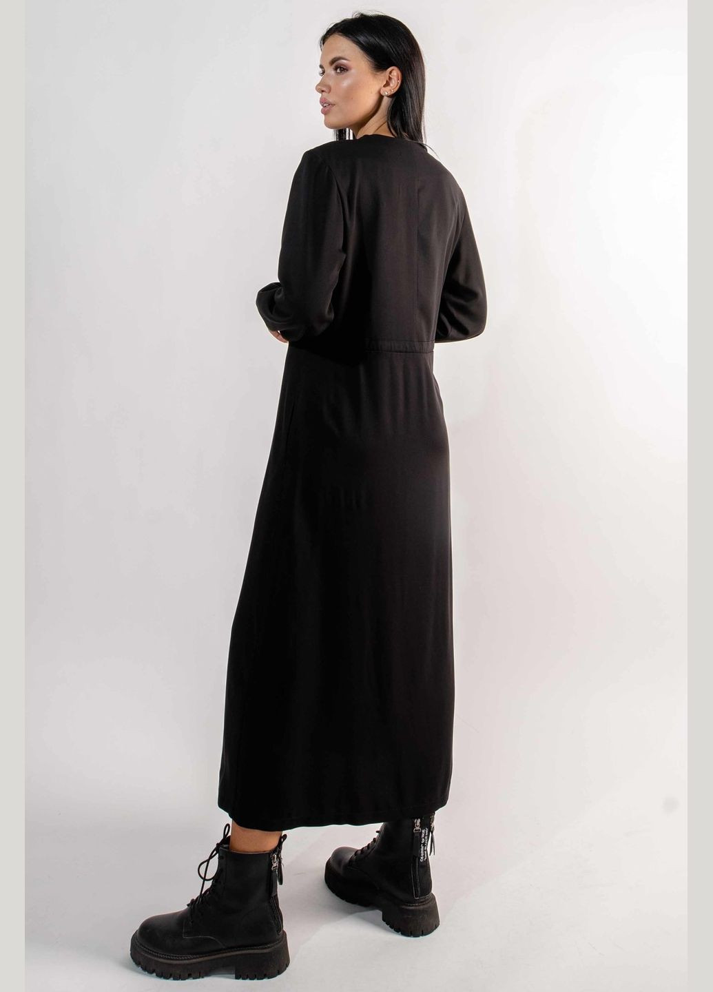 Чорна повсякденний сукня максі довжини напівприлеглого силуету з v-подібною горловиною (пл 2321) RiMari