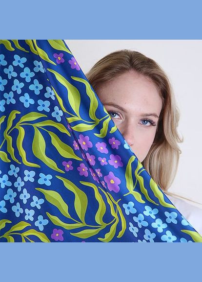 Женский платок с принтом Голубые и сиреневые цветы Presentville 6842 (325402176)