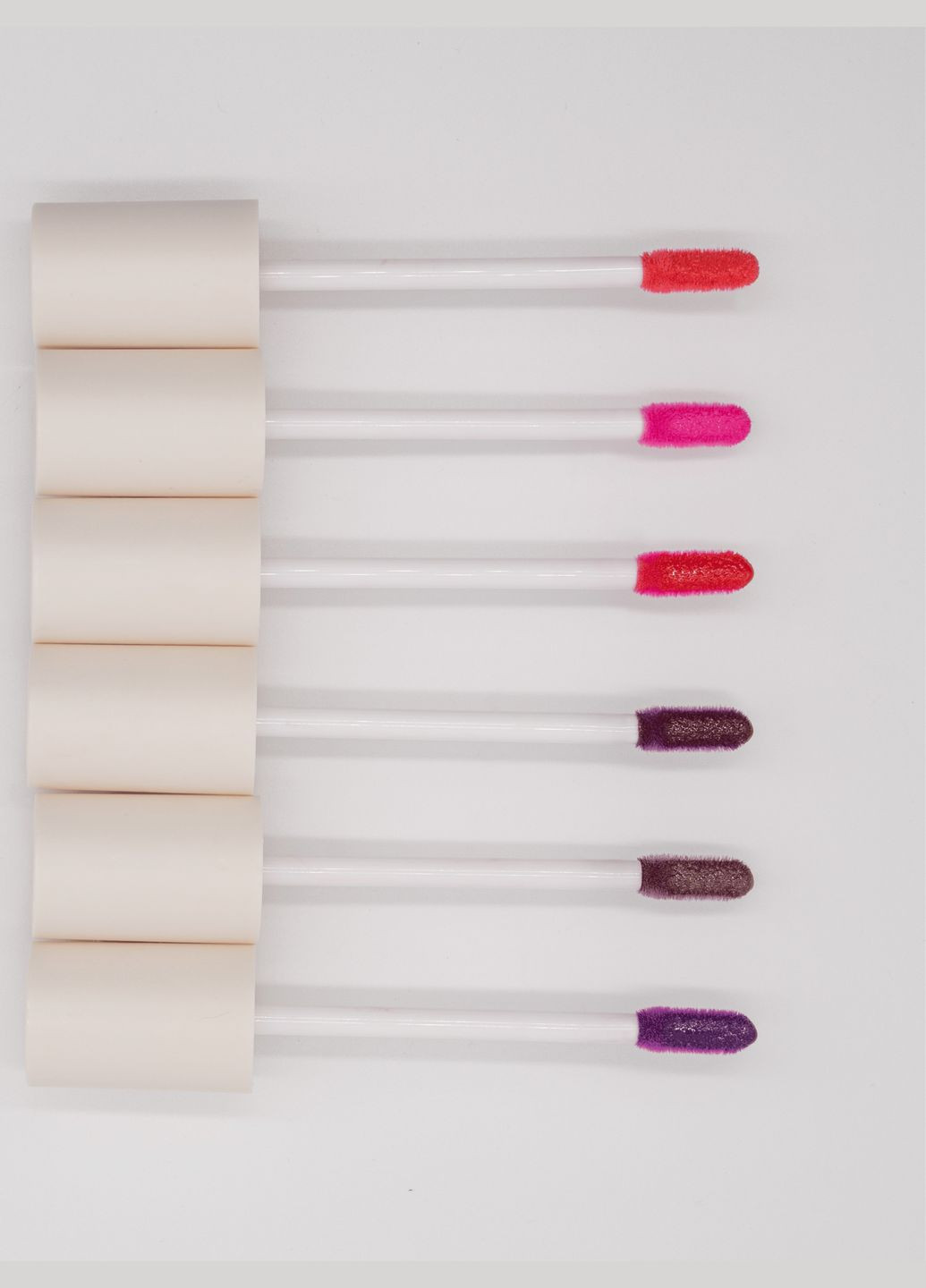 Блиск-лак для губ Latina 03 Coqueta 5,5 мл Farmasi (296470027)