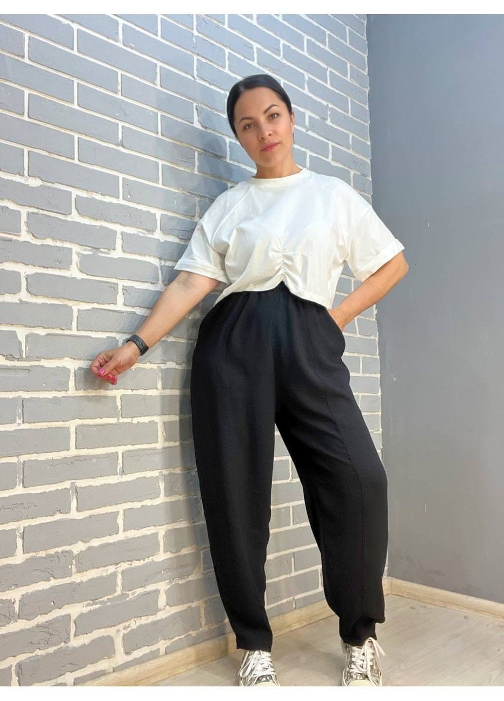 Женская футболка 0911 короткая широкая с резинкой - сборкой впереди Clew - (304062722)