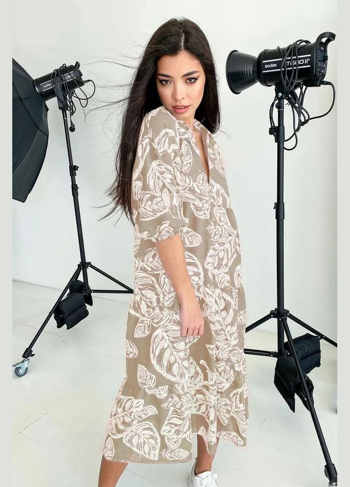 Кофейное повседневный, кэжуал платье с пышной юбкой Seventeen с цветочным принтом