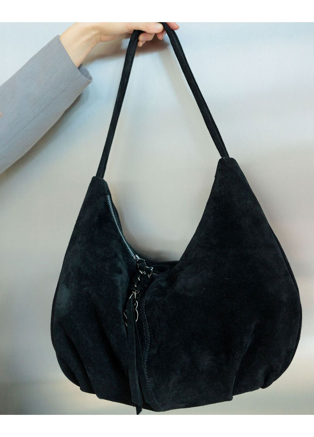 Женская кожаная черная сумка из натуральной кожи и замши молодежная мягкая с молнией для повседневного использования. ProDobro (367267758)