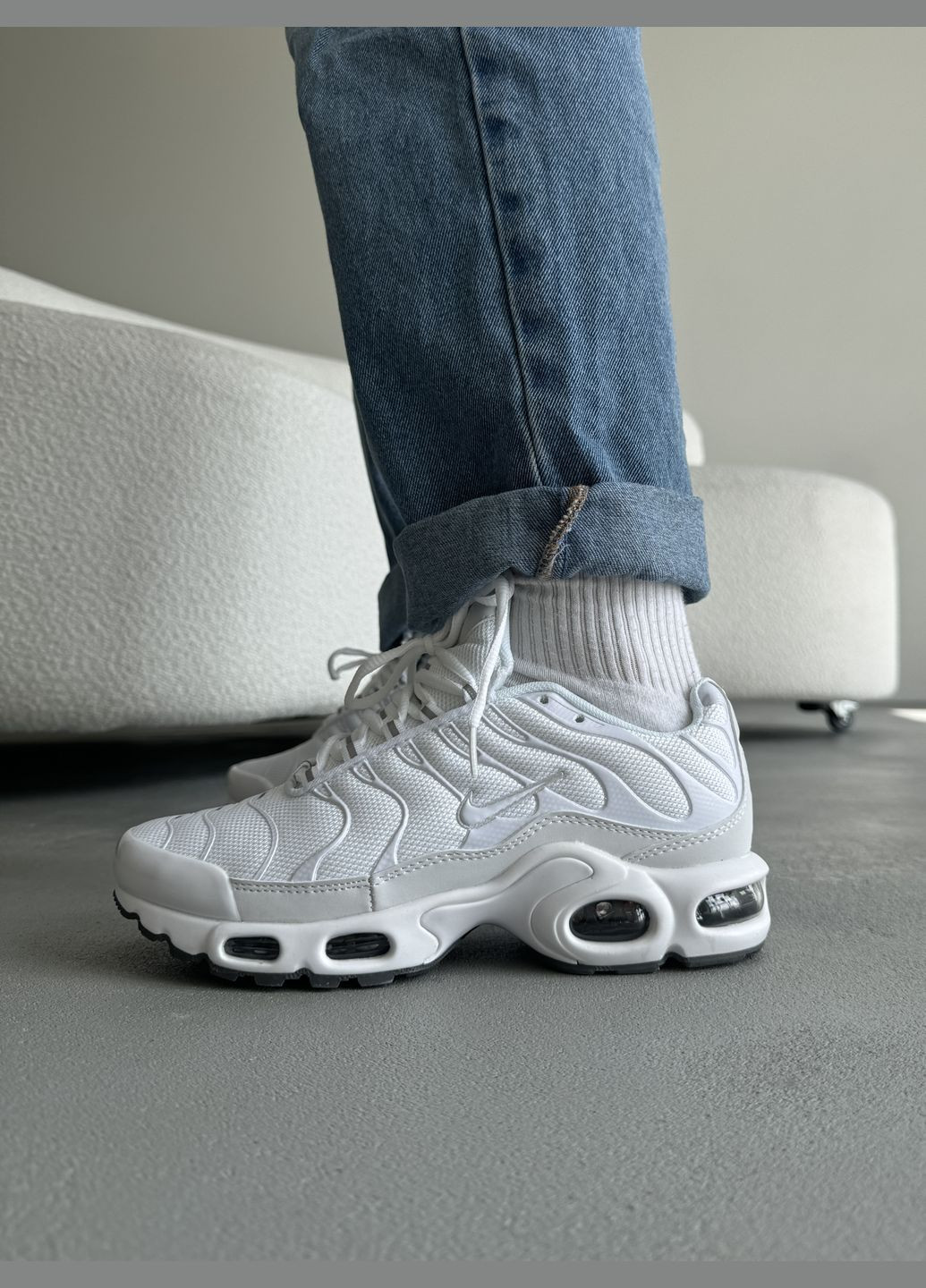 Білі Осінні кросівки чоловічі і жіночі nike air max tn plus white | найк аір макс тн плюс білі No Brand