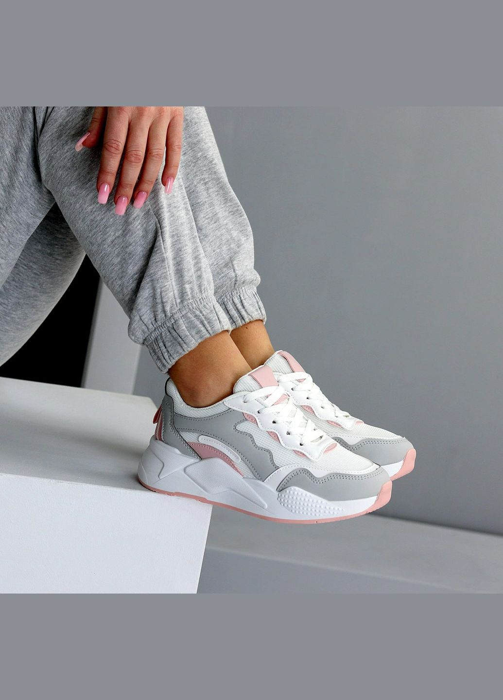 Жіночі кросівки білі з сірими та рожевими вставками, екошкіра + текстиль, весна-літо Navigator Кросівки білі літо (346146180)