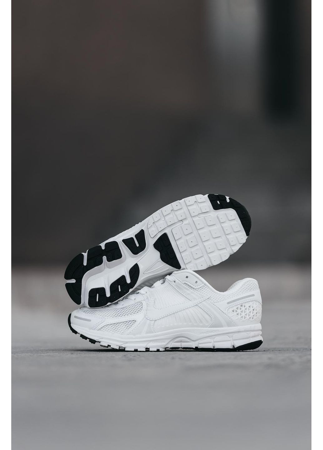 КРОССОВКИ ЖЕНСКИЕ NIKE ZOOM VOMERO 5 WHITE НАЙК АИР ЗУМ ВОМЕРО 5 No Brand белые демисезоны (367170708)