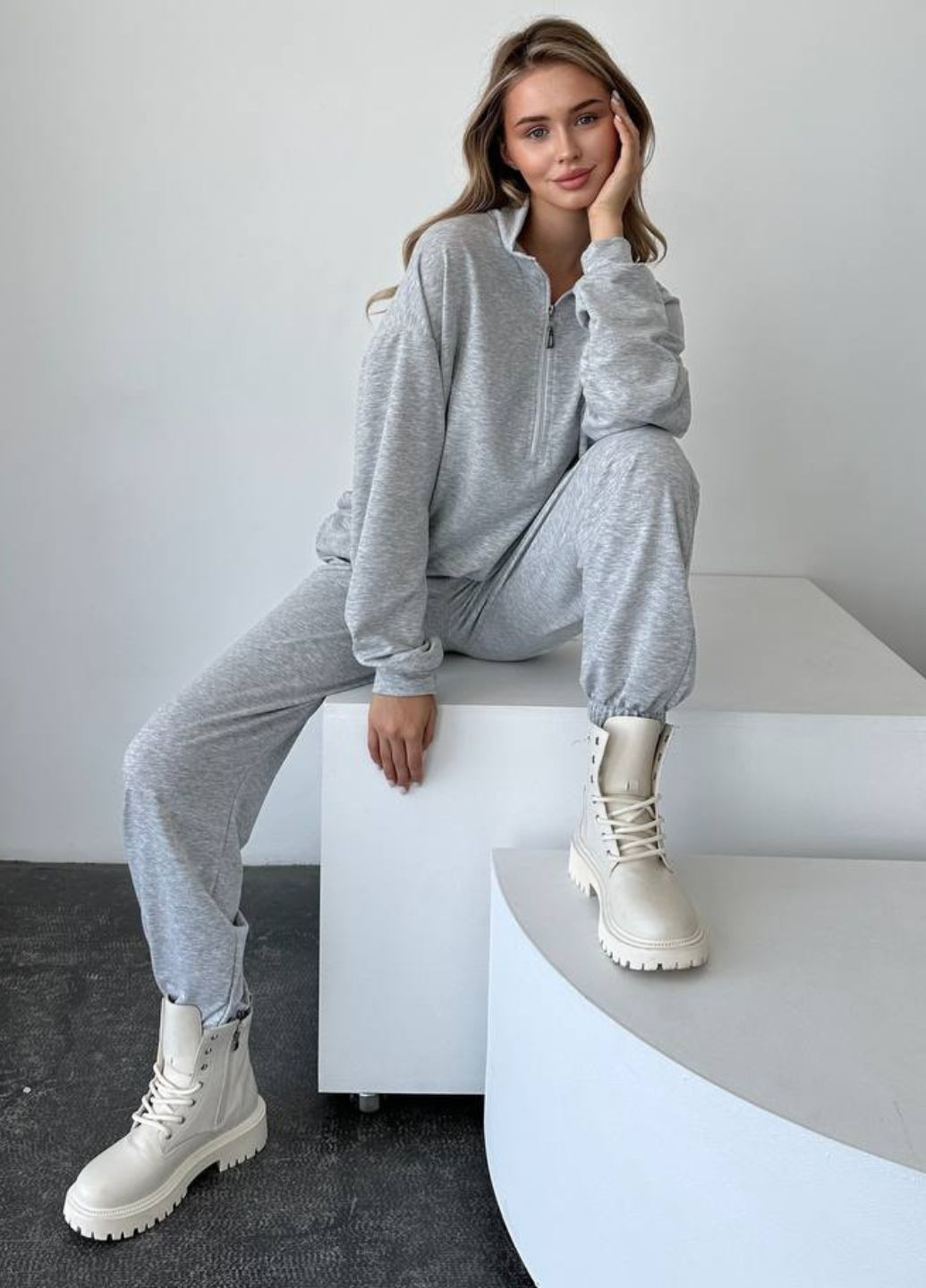Базовий повсякденний оверсайз костюм двійка: кофта на блискавці + штани на резинці Tik-Tak (322672090)