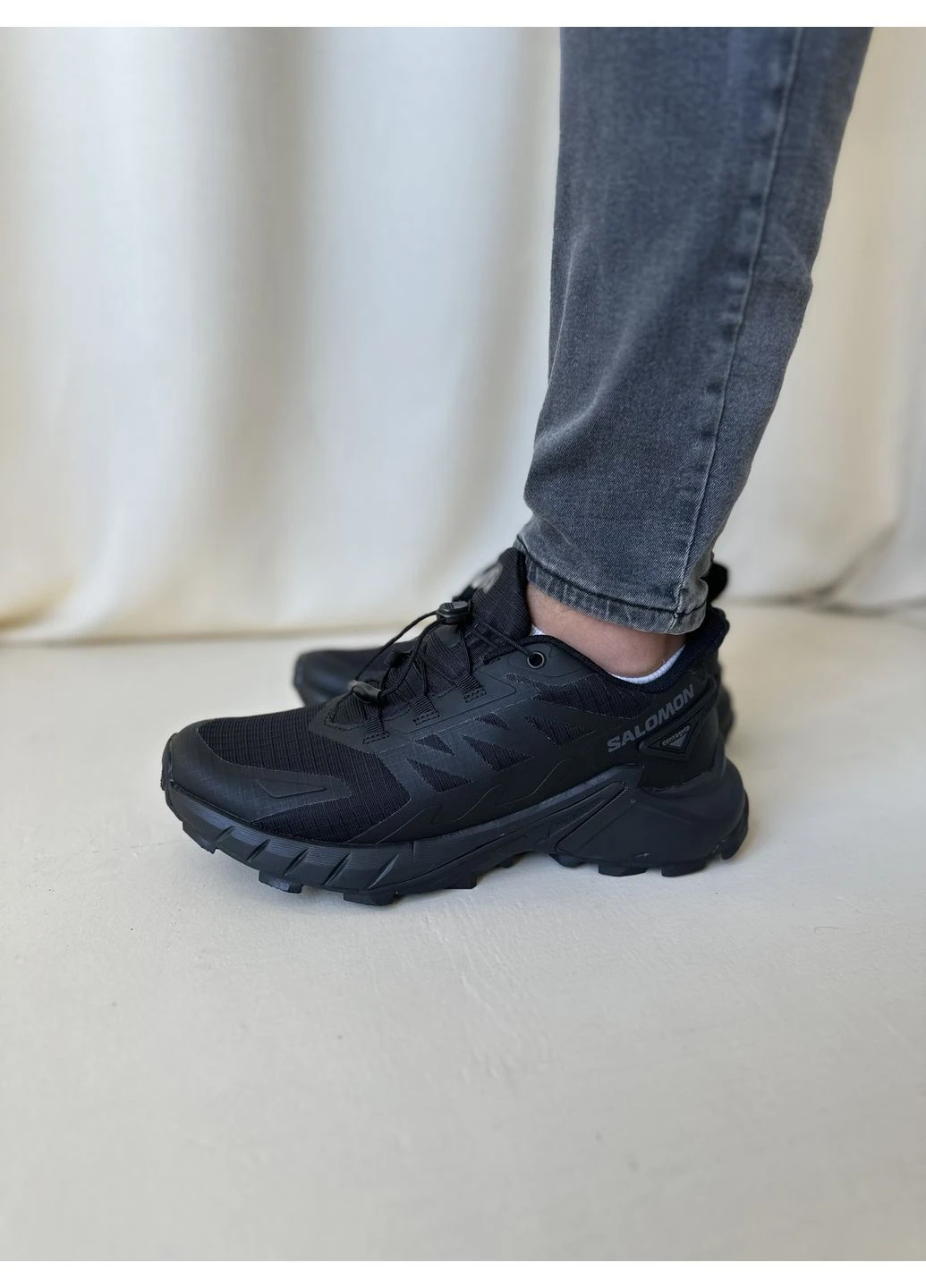Чорні кросівки чоловічі salomon contragrip gore-tex black саломон контрагріп чорні демісезон No Brand