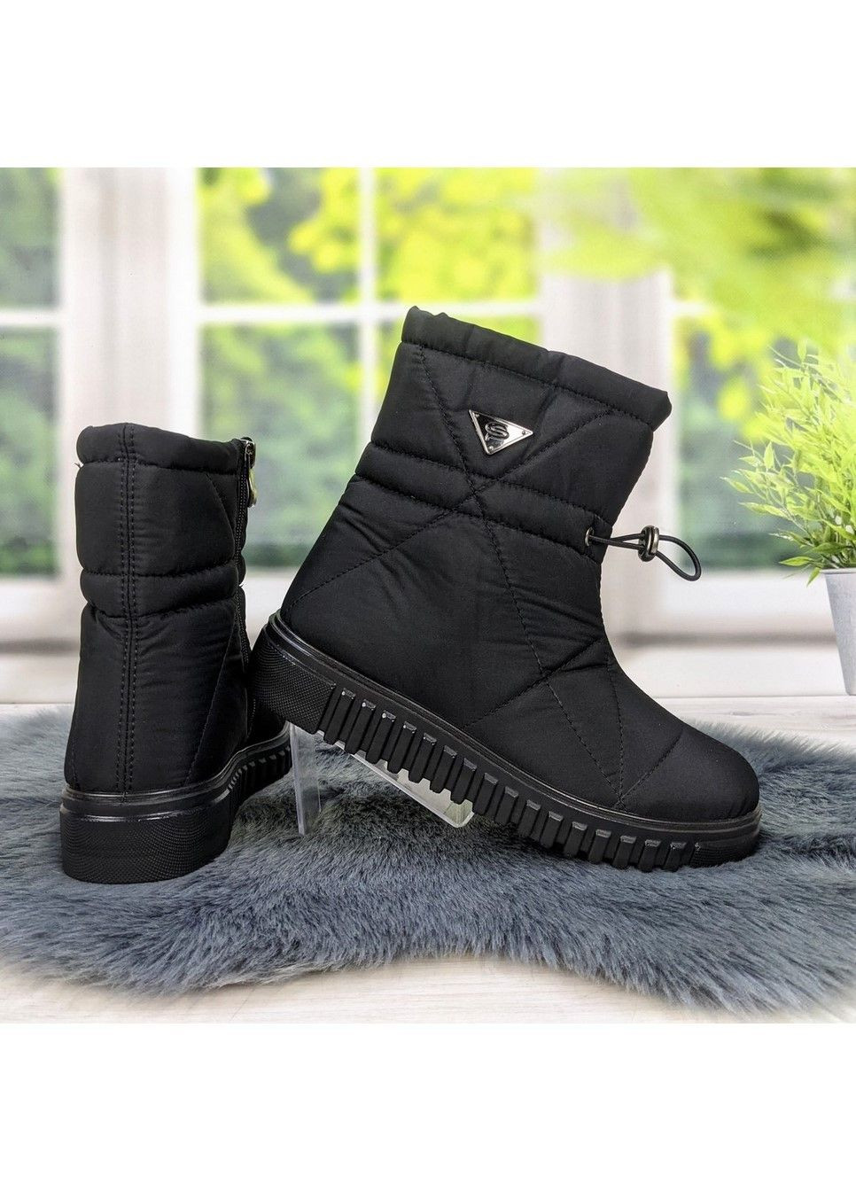 Черные сапоги дутики женские Progress на молнии