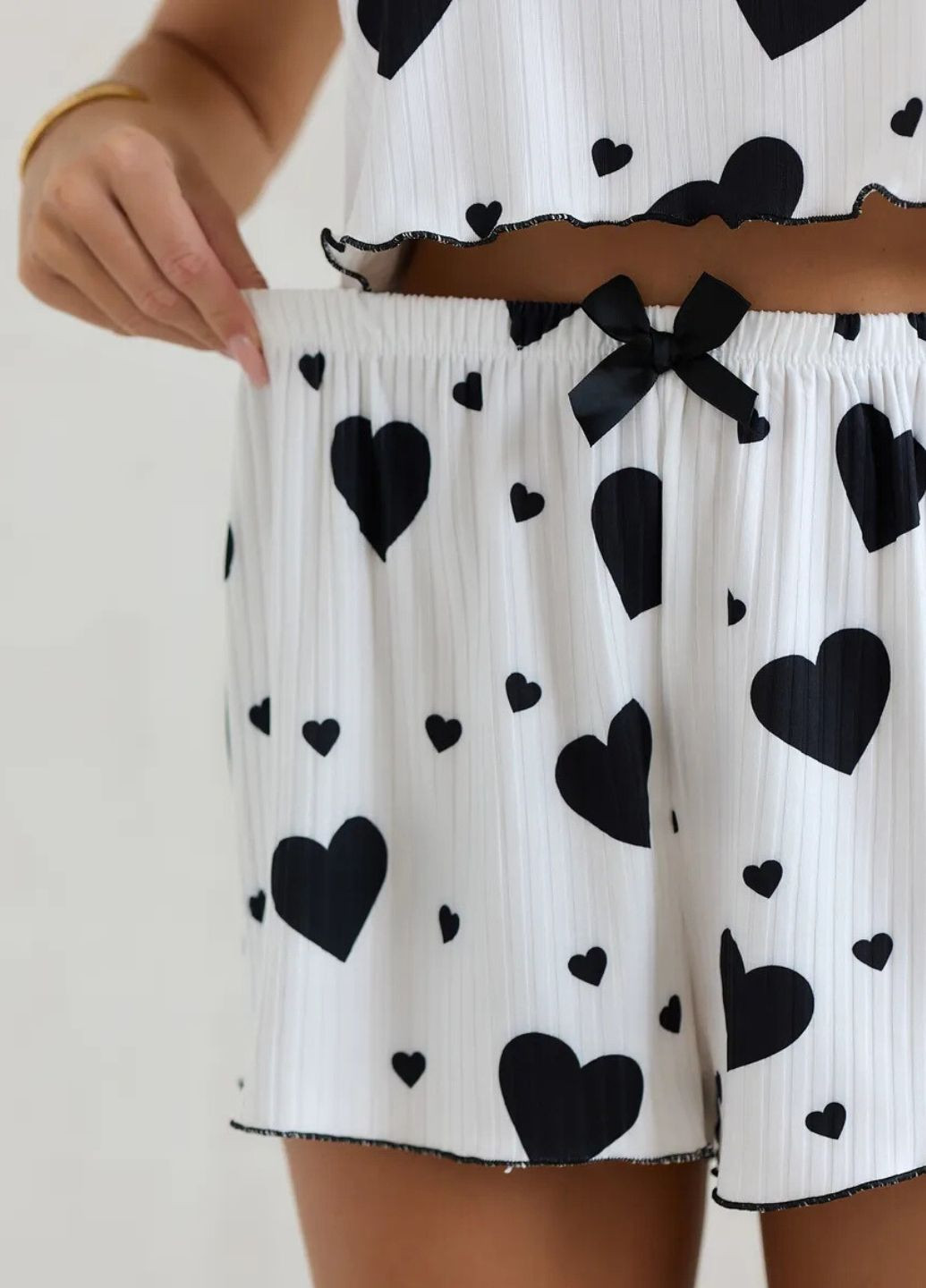 Чорна всесезон домашній комплект майка+шорти women' heart піжама white (7127) майка + шорти FS