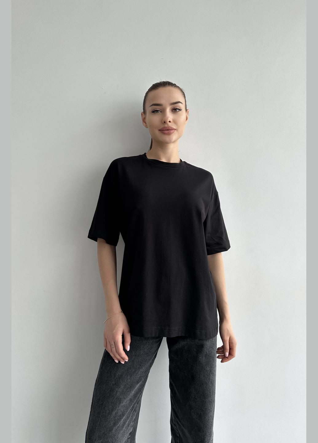 Чорна всесезон футболка жіноча базова оверсайз з коротким рукавом German Volf