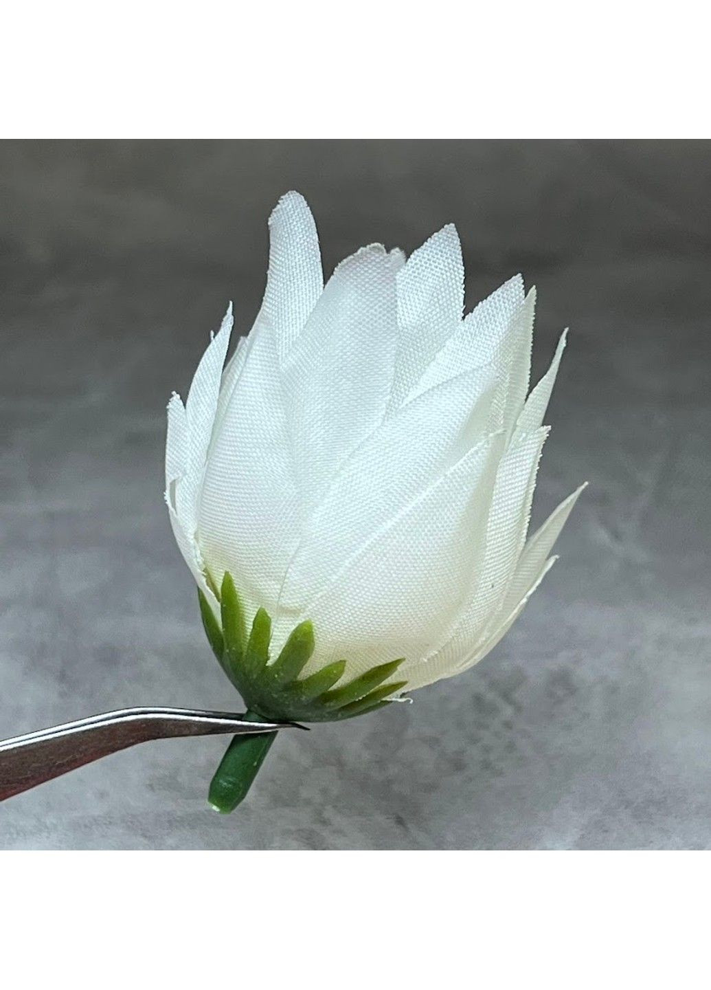 Бутон Кампанула квіткова- білий, розмір 3,5 см, арт 017907, 1 шт No Brand (322640810)