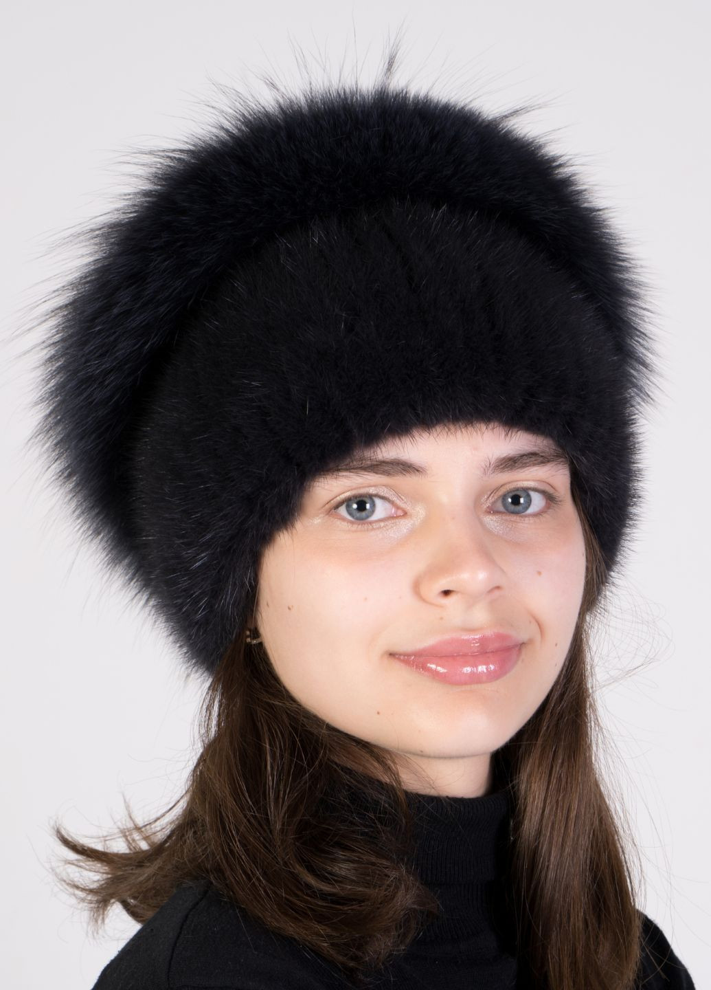 Жіноча хутряна шапка з норки та помпона з хутра песця та чорнобурки Меховой Стиль Улитка (301907561)