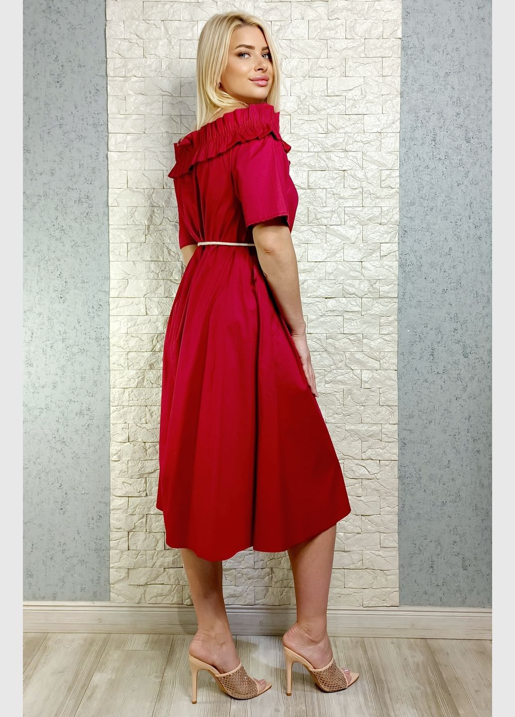 Бордовое повседневный, кэжуал платье а-силуэт, с открытыми плечами Lumina однотонное