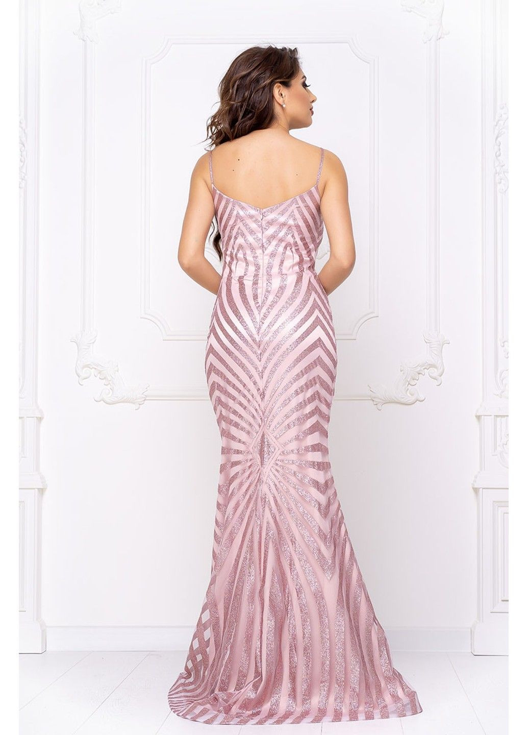 Розовое вечернее вечернее платье геометрический узор 20029 розовая Tanita-Romario