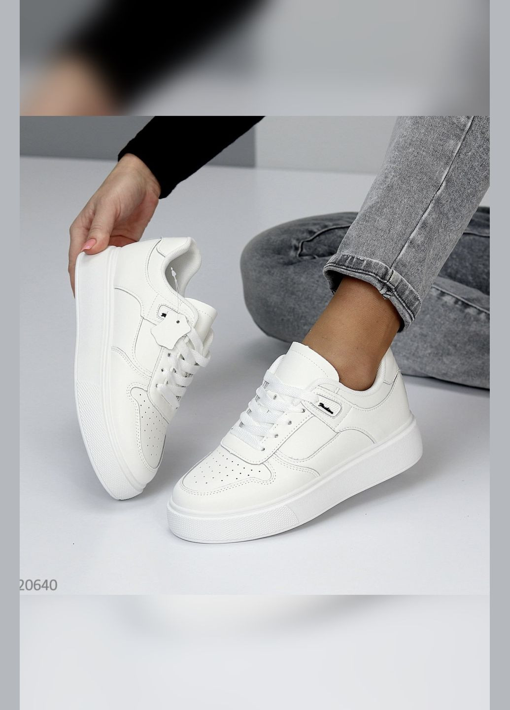 Білі осінні класичні жіночі кросівки No Brand